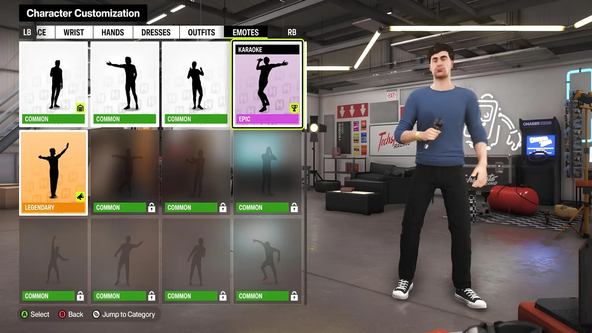 Equipping the Karaoke Emote in Forza Horizon 6