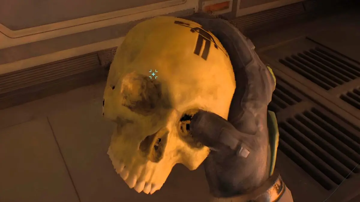 Grabbing the Perspective Skull in Halo Campaign Evolved used as featured image for how to equip guide.