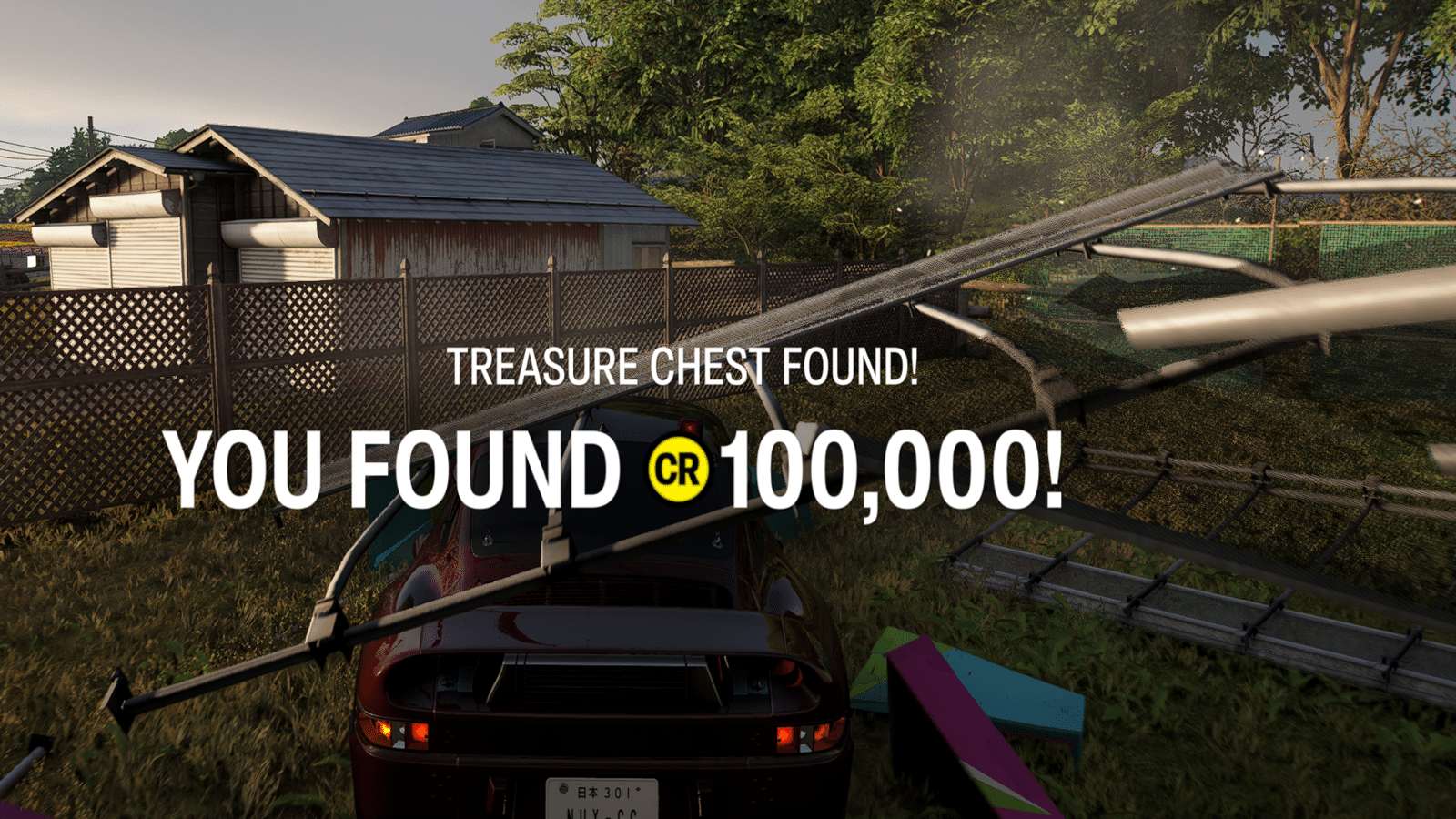 Screenshot of Player Smashing the Hokubu Region Treasure Hunt Chest in Forza Horizon 6